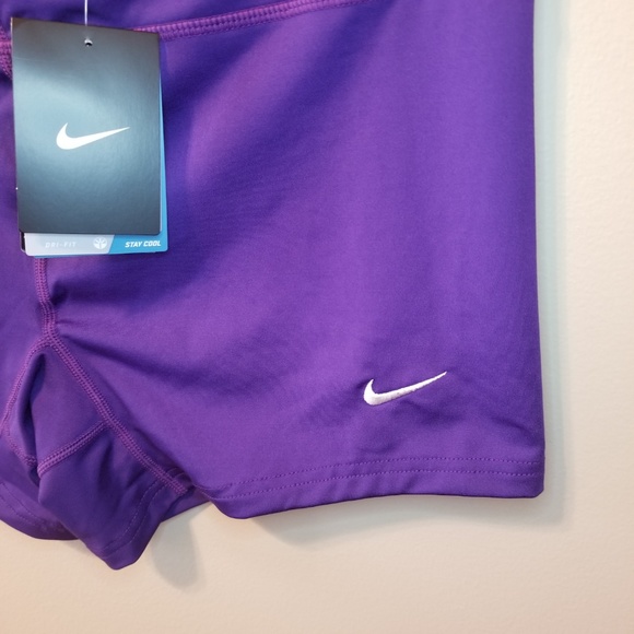 NWT Nike Performance Women Training Short MSRP$30 - Picture 2 of 5
